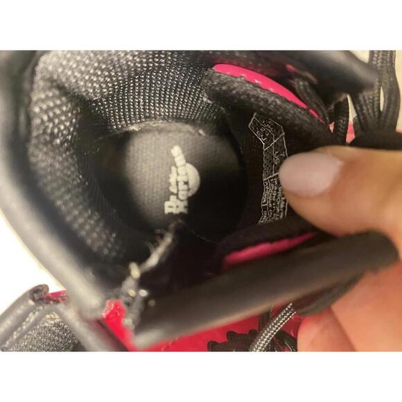 Dr. Marten’s toddler girl hot pink combat boots size 7 - Picture 3 of 4